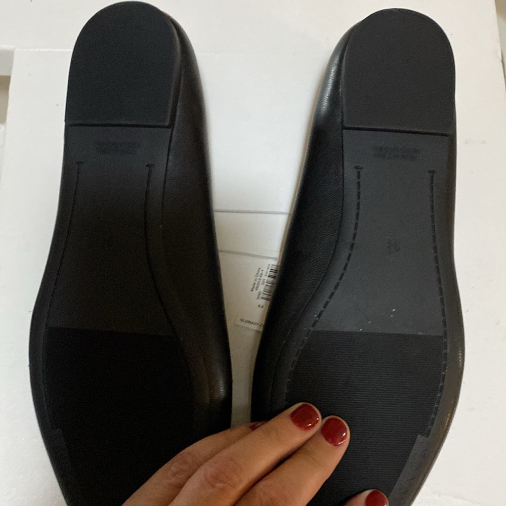 Black flats - Picture 3 of 4